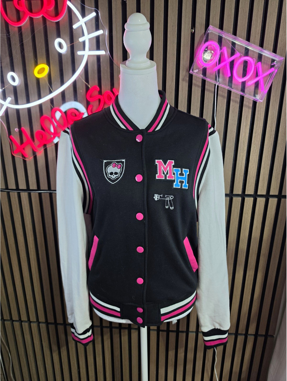 Hot Topic Monster High Alumni Varsity Jacket Girl's M Snap Pockets Black Pink